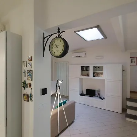 Ur-nest Pepoli